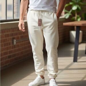 NWT Mitchell & Ness Cream Joggers Sweatpants Fordham University Puff Print- L